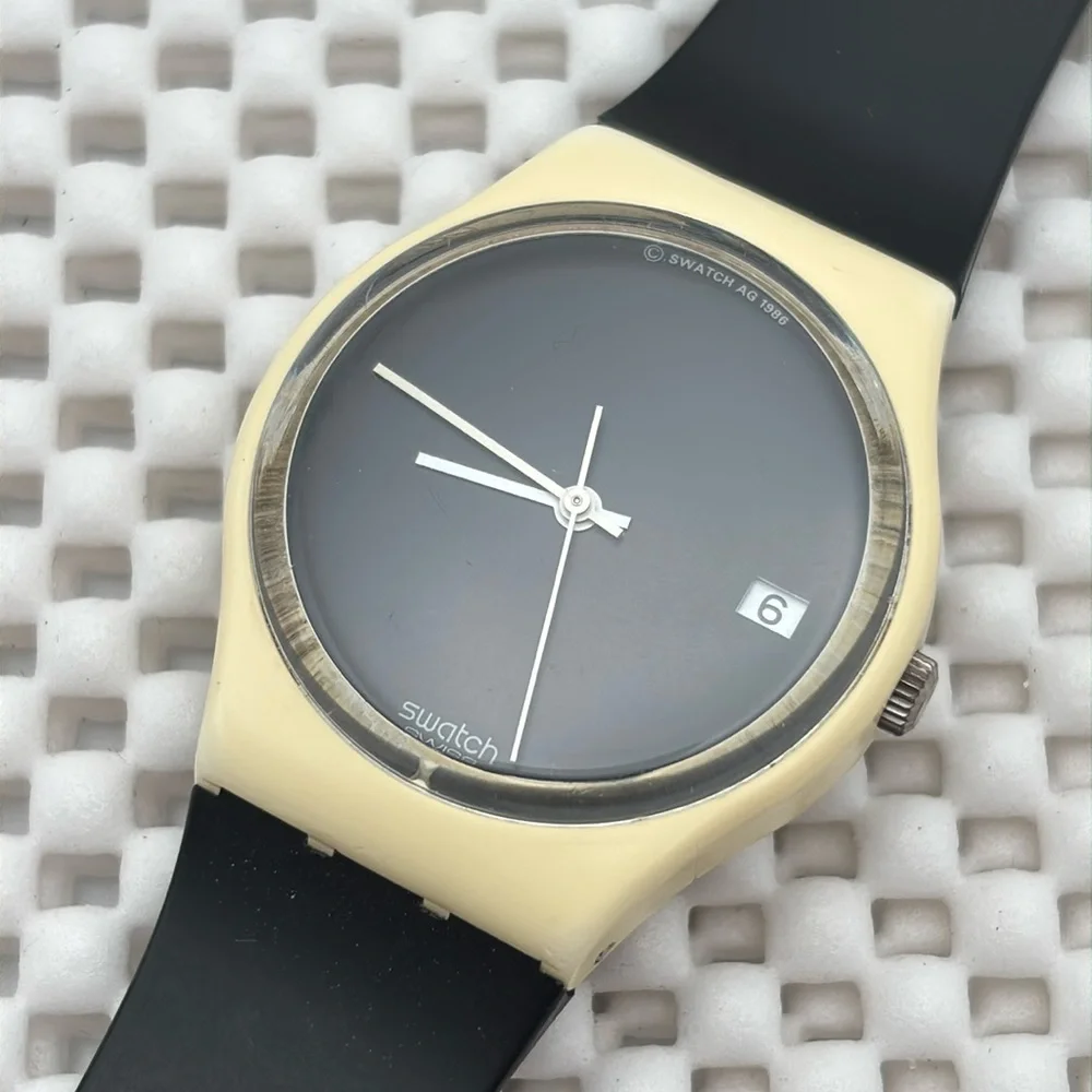 Swatch Watch - GW400 - BIG ECLIPSE